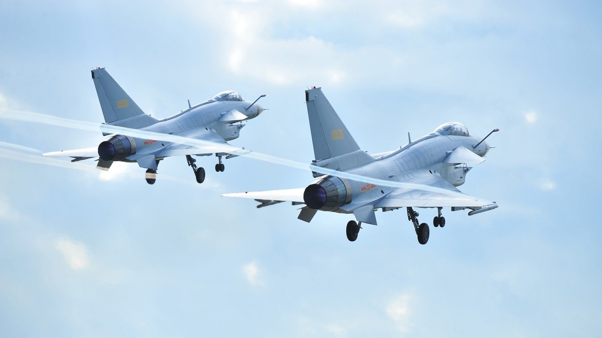 随机热血擂台！国内足球场上风云再起，播放国内足球